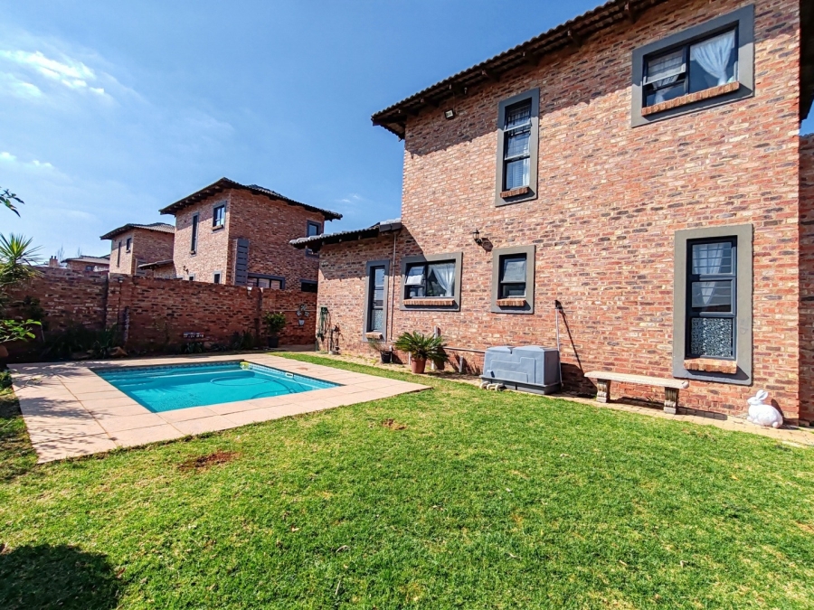 3 Bedroom Property for Sale in Lifestyle Estate North West